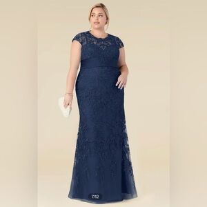 AzaIe Jamila Long Gown in Dark Navy Mermaid Lace. Size A22